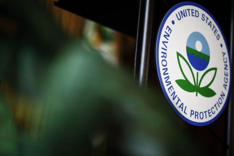 © Reuters. FILE PHOTO: The U.S. Environmental Protection Agency (EPA) sign is seen on the podium at EPA headquarters in Washington, U.S., July 11, 2018. REUTERS/Ting Shen/File Photo